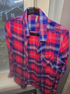 Allison Joy Evereve Women's Red & Blue Plaid Flannel Shirt